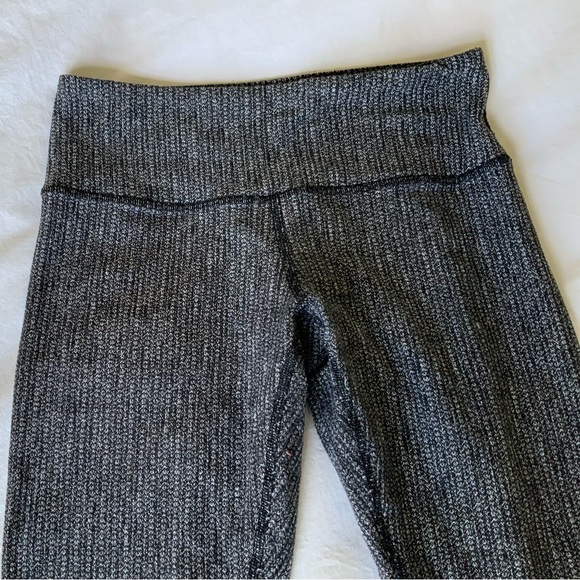 Lululemon Herringbone Leggings - Picture 4 of 8